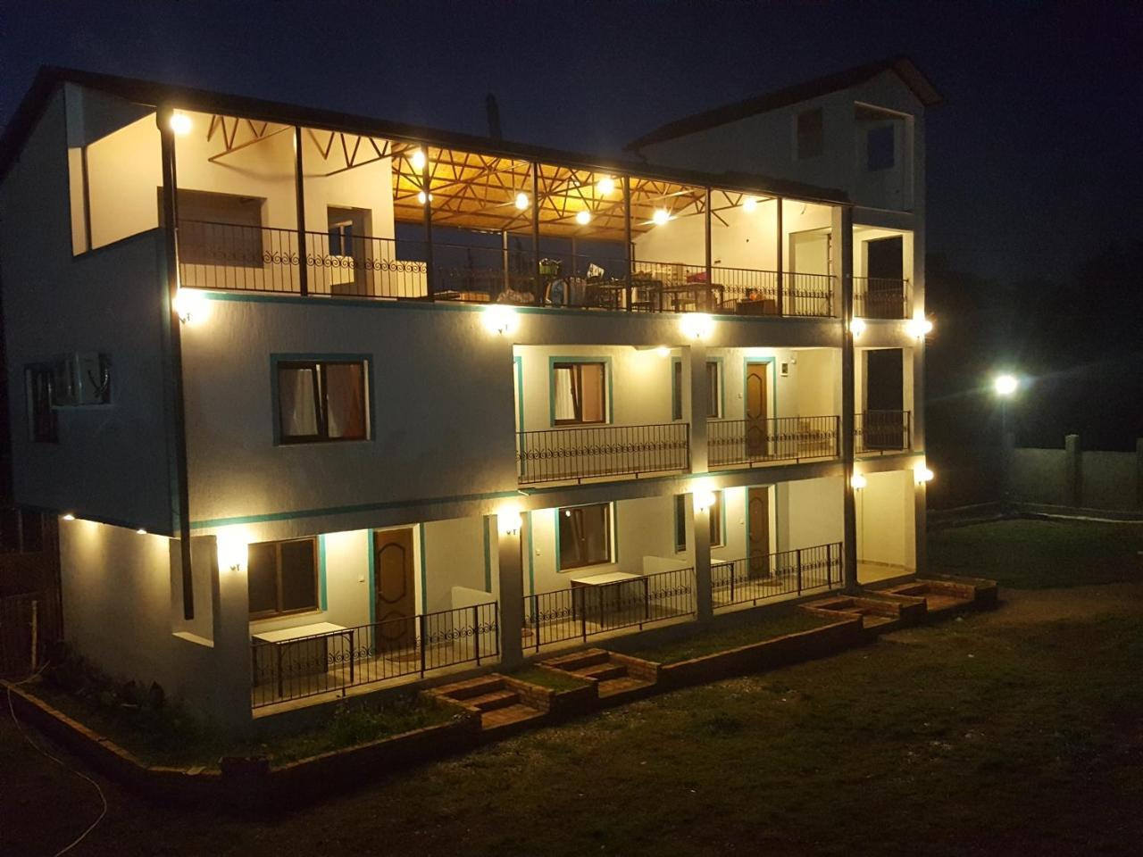 Apsa Butik Hotel Sochumi Exterior foto